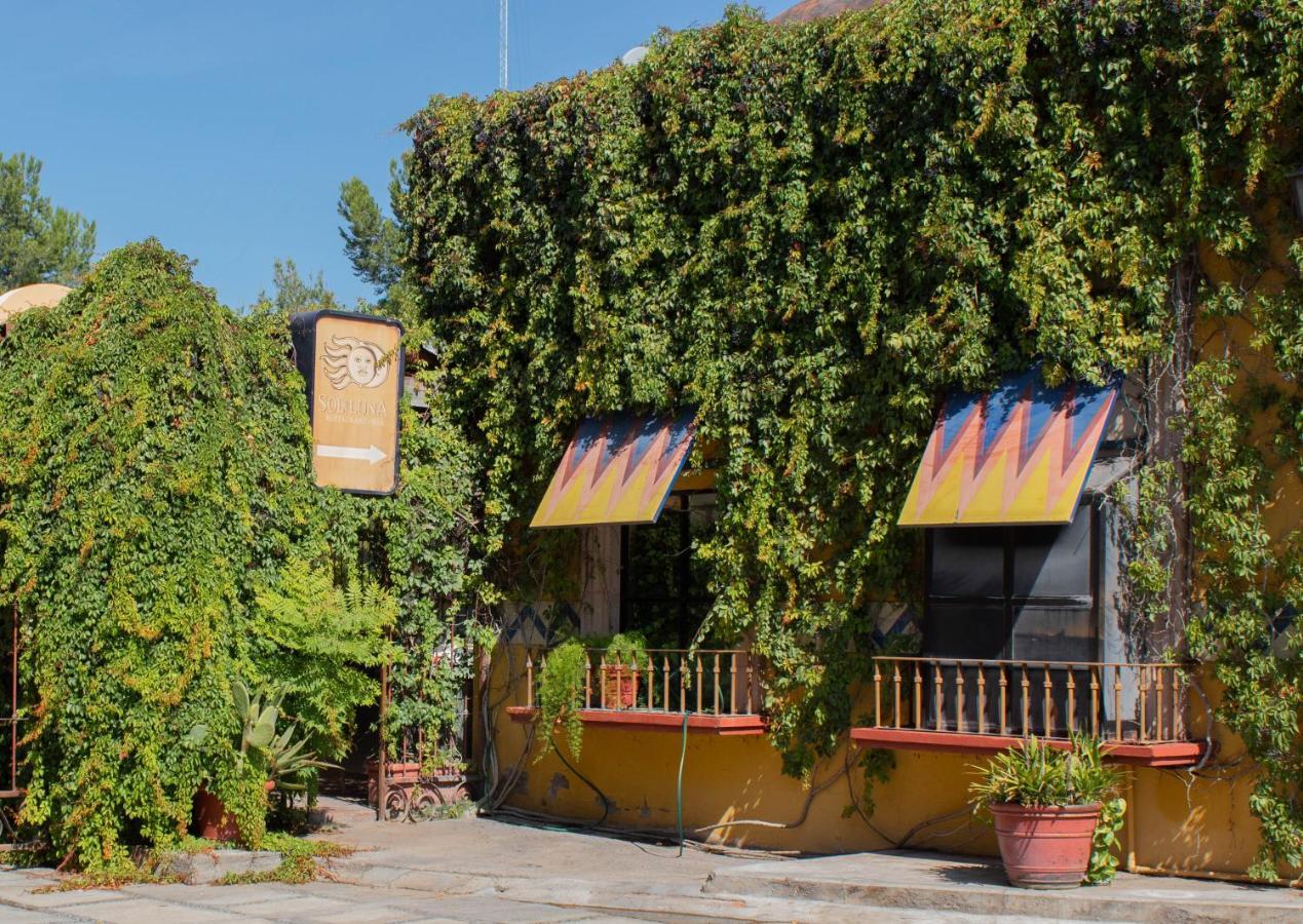 Hotel Huizache ซัลติโญ ภายนอก รูปภาพ